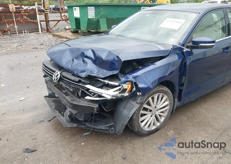 2011 Volkswagen Jetta 2.5L Sel from USA, damaged, VIN 3VWLZ7AJ2BM102447
